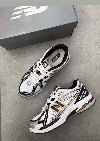 New Balance ürünü