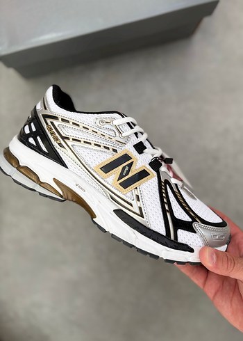 New Balance ürünü
