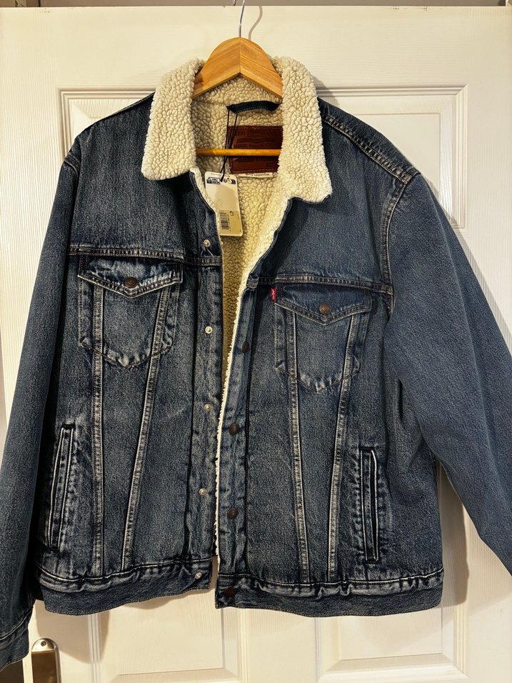 Levis mont — görsel 2/4