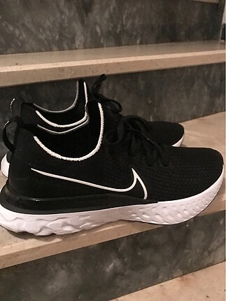 Nike infinty react ALIM YAPMAYIN ÖZEL İLAN