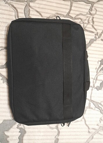 Laptop çantası
