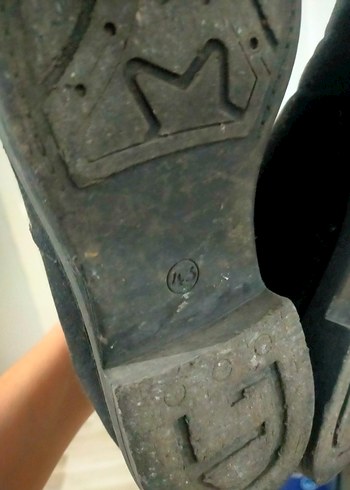 Siyah Minimalist Erkek Bot - Görsel 2