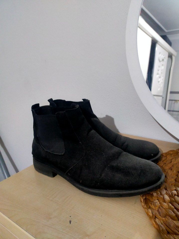 Siyah Minimalist Erkek Bot - Görsel 3