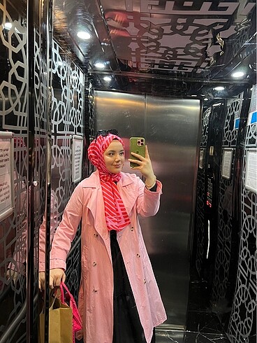 Bershka Berskha pudra trenç