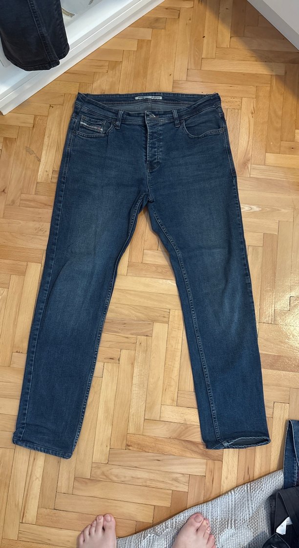 Koyu Mavi Dar Kesim Denim Jean — görsel 2/6