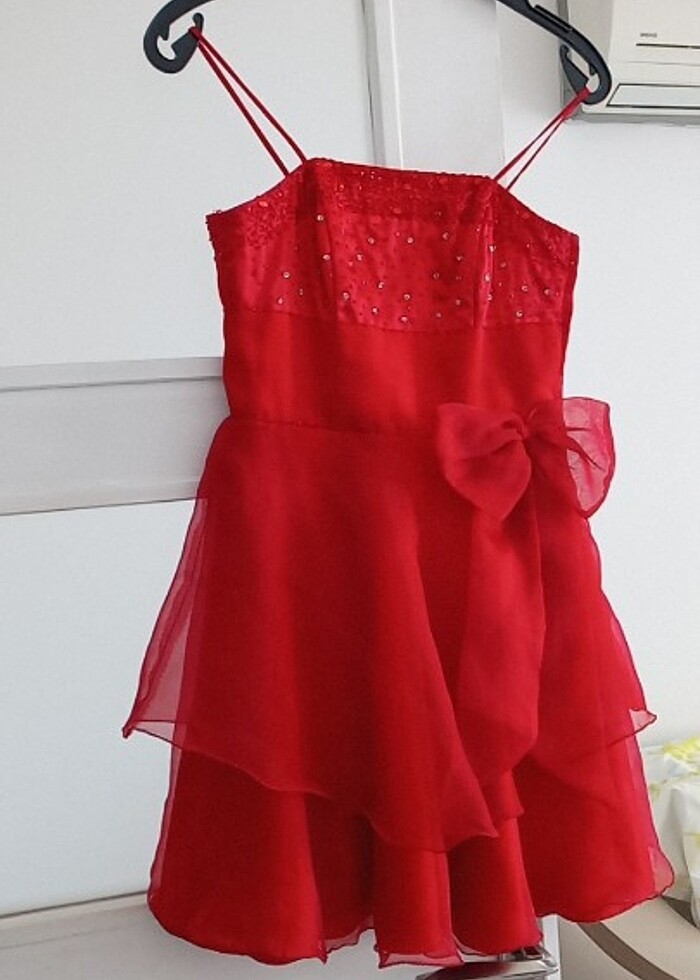 Kırmızı elbise özel moda evinden alınmıştır.???? - Görsel 2