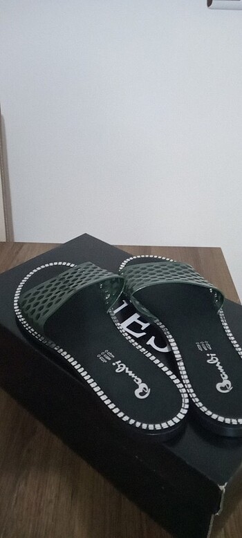 Bambi marka terlik .Şık terlik. - Görsel 9