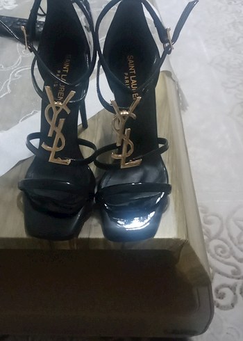 Siyah parlak topuklu abiye ayakkabı - Görsel 3