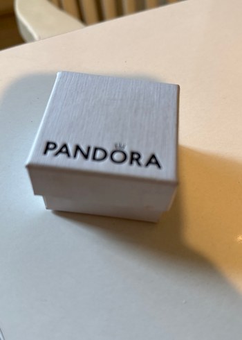 Pandora Beyaz Kadın Kol Düğmesi - Görsel 2