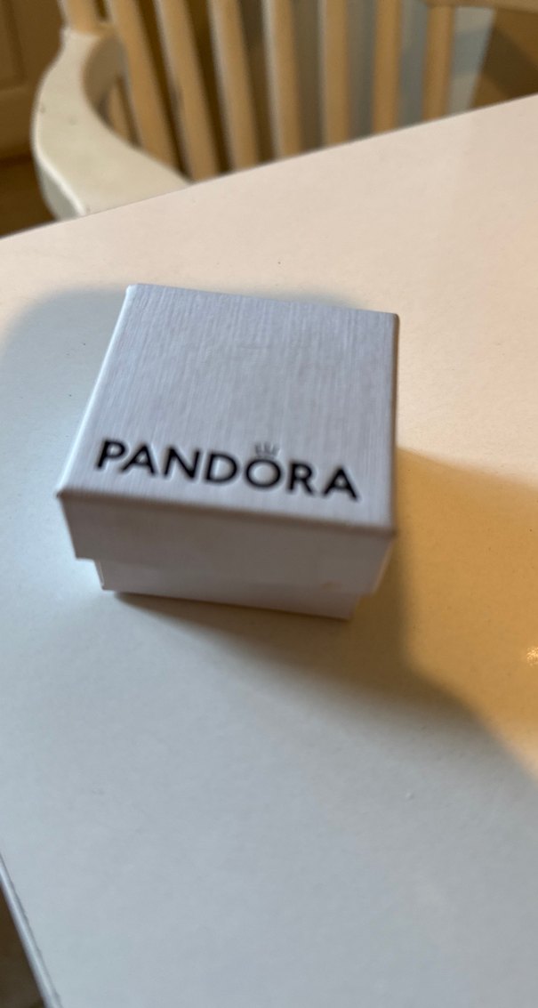 Pandora Beyaz Kadın Kol Düğmesi - Görsel 2