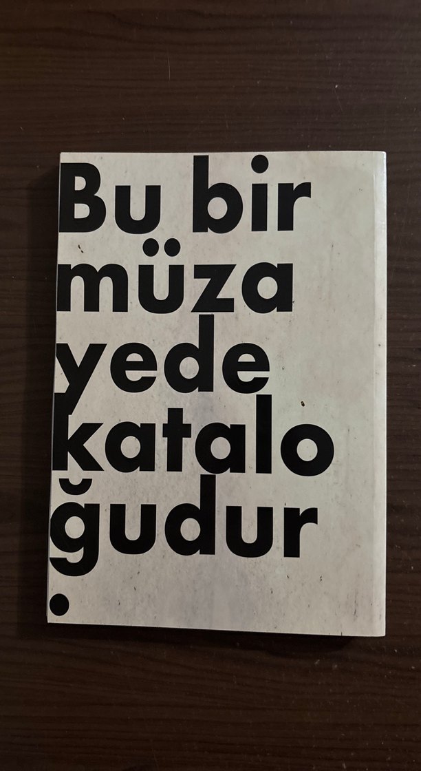 Gotik Phebus İllüstrasyonlu Minimal Kart — görsel 2/2