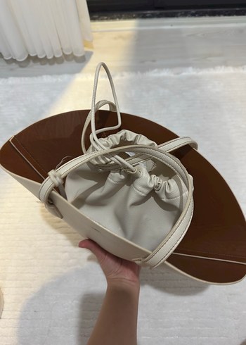 Beden ten rengi Renk Zara Bej Deri Minimalist Kadın Çanta