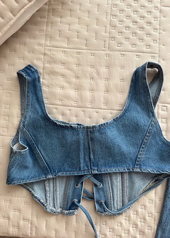 Zeynep Tosun zeynep tosun kovboy pantolon ve büstiyer