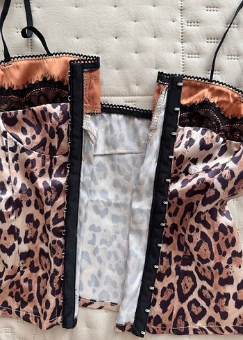 Leopar Desenli Dantel Detaylı Straplez Büstiyer Korse - Görsel 2