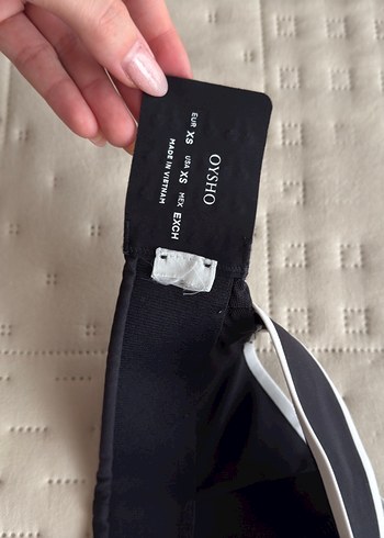 Oysho Siyah Beyaz Şeritli Sporcu Sütyeni - Görsel 5