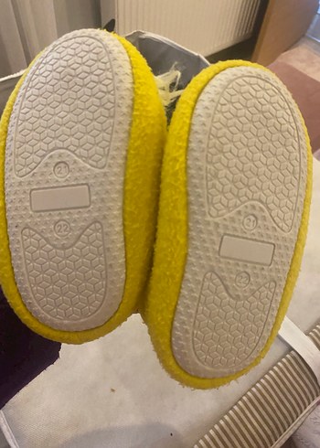 Kızlar için Sarı Kürklü Sıcak Panduf - Görsel 2