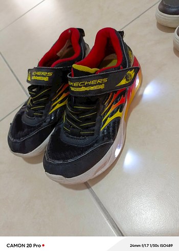 35 Beden sarı Renk 35 skechers