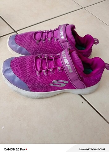 34 no skechers
