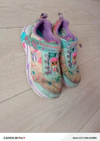 33 no skechers