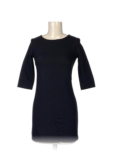 PreLoved Kısa Elbise %70 İndirimli.