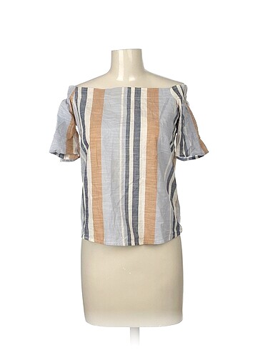 LC Waikiki Bluz %70 İndirimli.