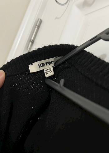 Koton Marka Siyah V Yakalı Kadın Triko Kazak - Görsel 2