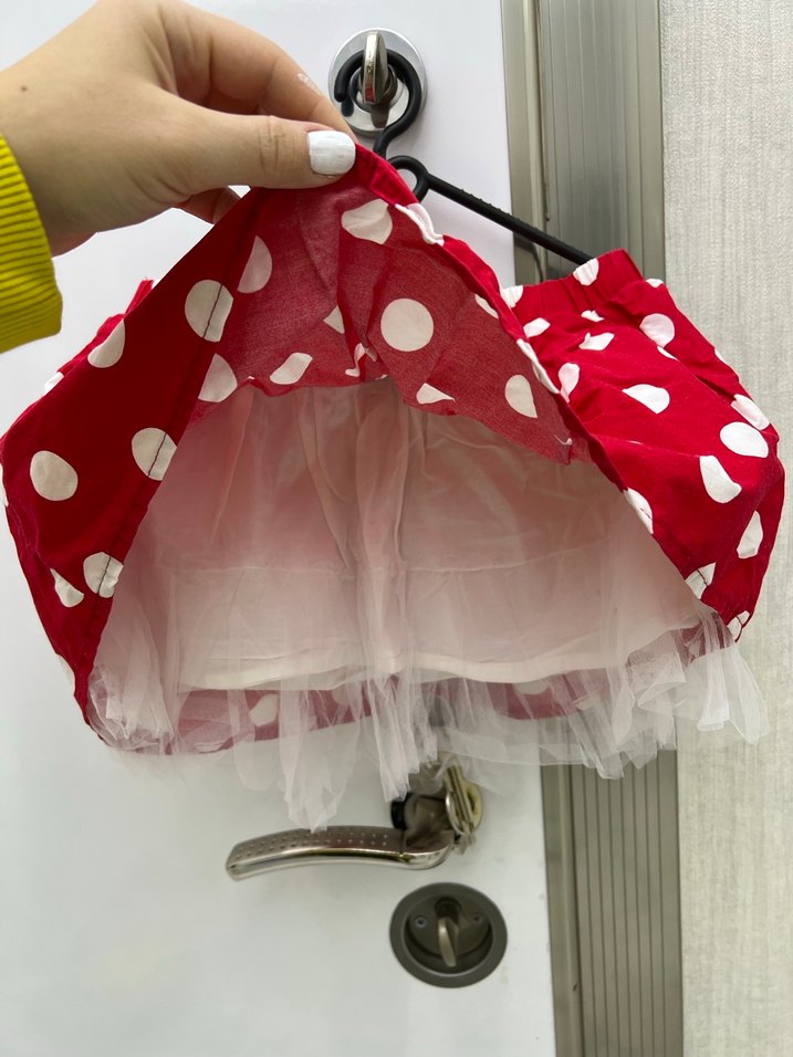 Kırmızı Puantiyeli Etek - Görsel 4