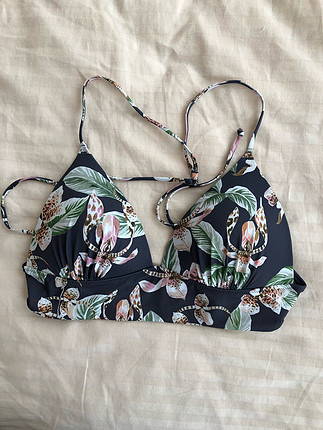 38 Beden çeşitli Renk H&M Gri Cicekli Push-up Bikini Ustu