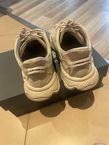 Adidas Ozweego spor ayakkabı