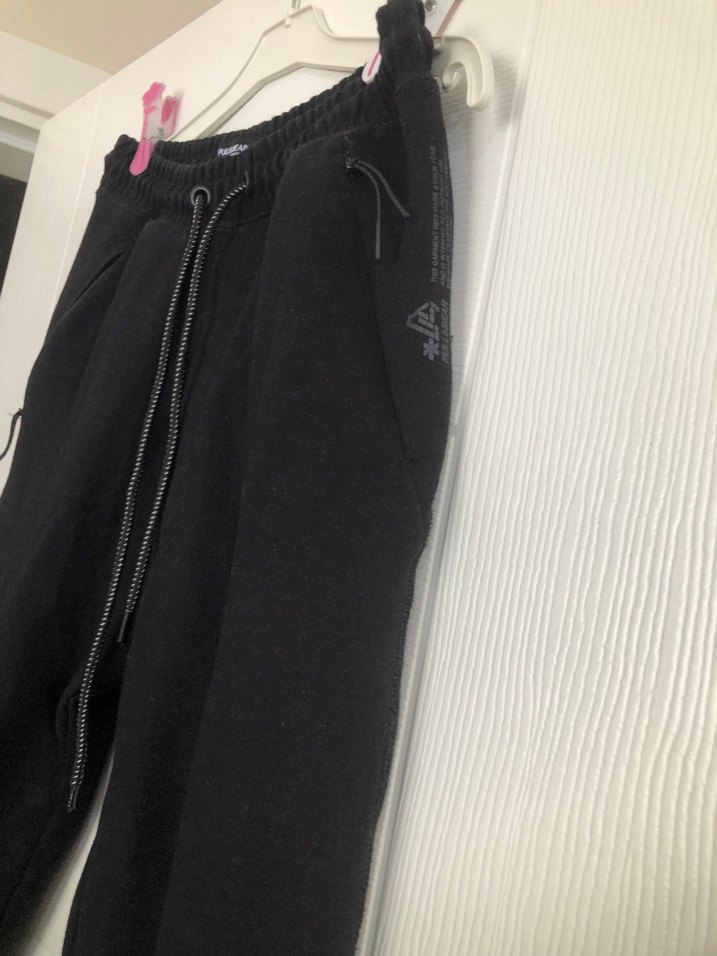 Pull&Bear Siyah Rahat Eşofman Altı — görsel 2/9