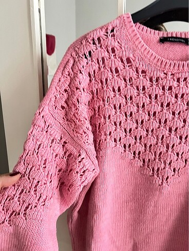 Zara Pembe oversize kazak