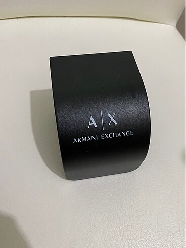 armani exchange saat kutusu