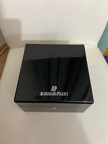 audemars piguet saat kutusu