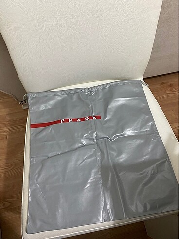 prada ayakkabi kesesi
