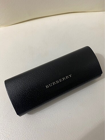 burberry gözlük kılıfı