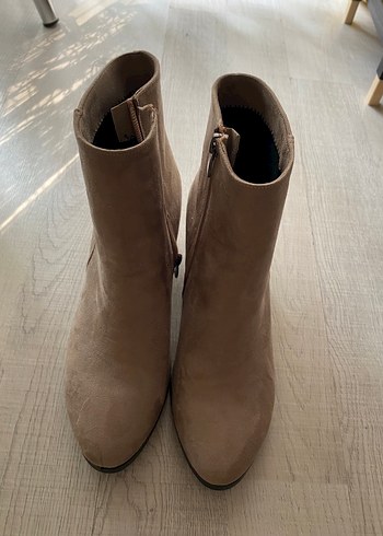 Diğer Bej Süet Stiletto Topuklu Kadın Bot
