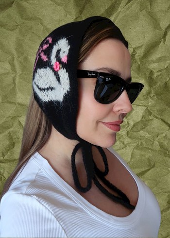 Siyah Örgü Kuğu Desenli Kadın Bere - Görsel 2