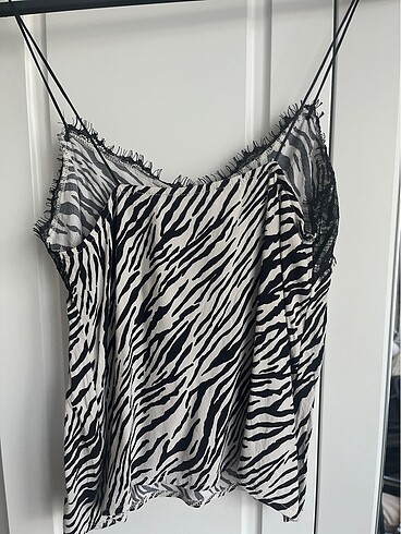 xs Beden Bershka ip askılı zebra desen bluz