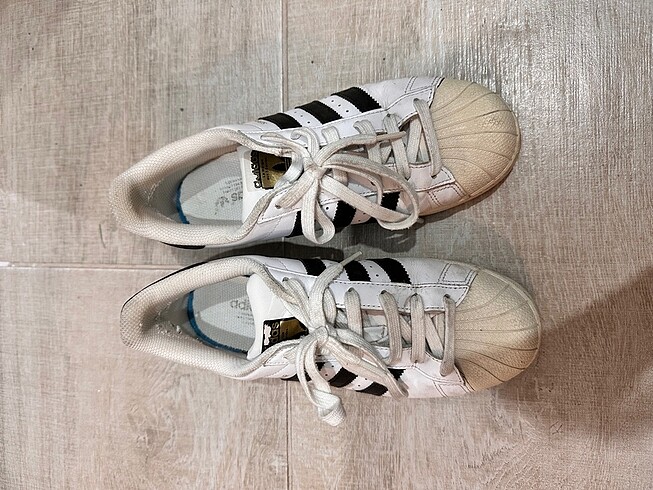 Adidas beyaz spor ayakkabı - Görsel 2