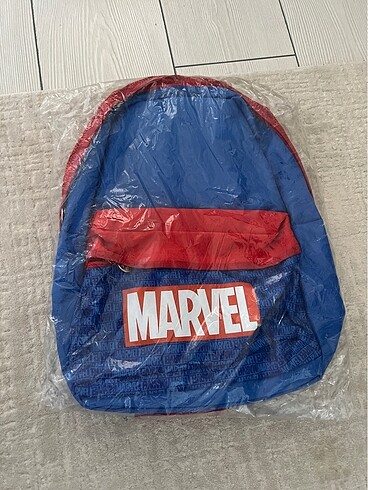 Marvel okul çantası