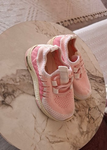 Kız Çocuk Pembe Elastik Spor Ayakkabı