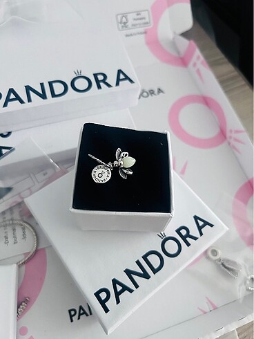 Pandora Ateş böceği charm