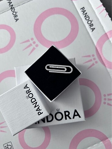 Pandora Me charm