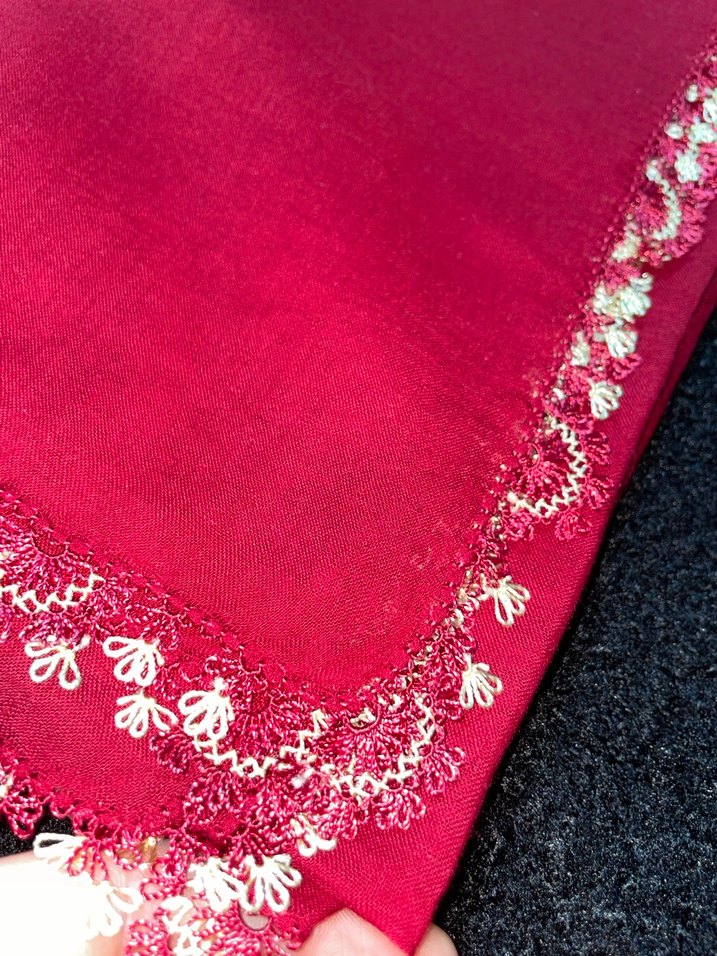 Bordo Dantel Detaylı Kadın Eşarp - Görsel 4