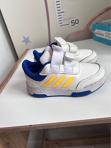 22 Beden Adidas Sneaker 23 Numara