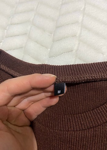 Kahverengi Yüksek Yakalı Kadın Triko - Görsel 3