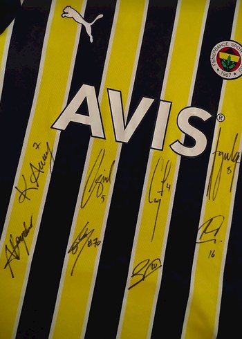 Puma Fenerbahce Siyah Sari Cizgili Futbol Formasi