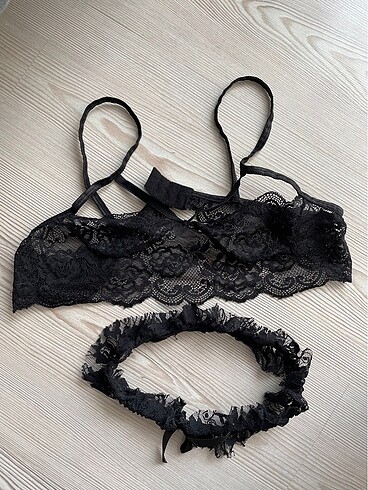 Bralet takım