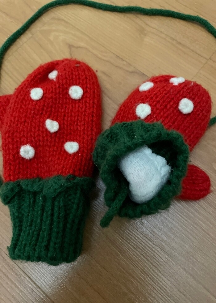 Eldiven Zara kids çilekli renk - Görsel 2