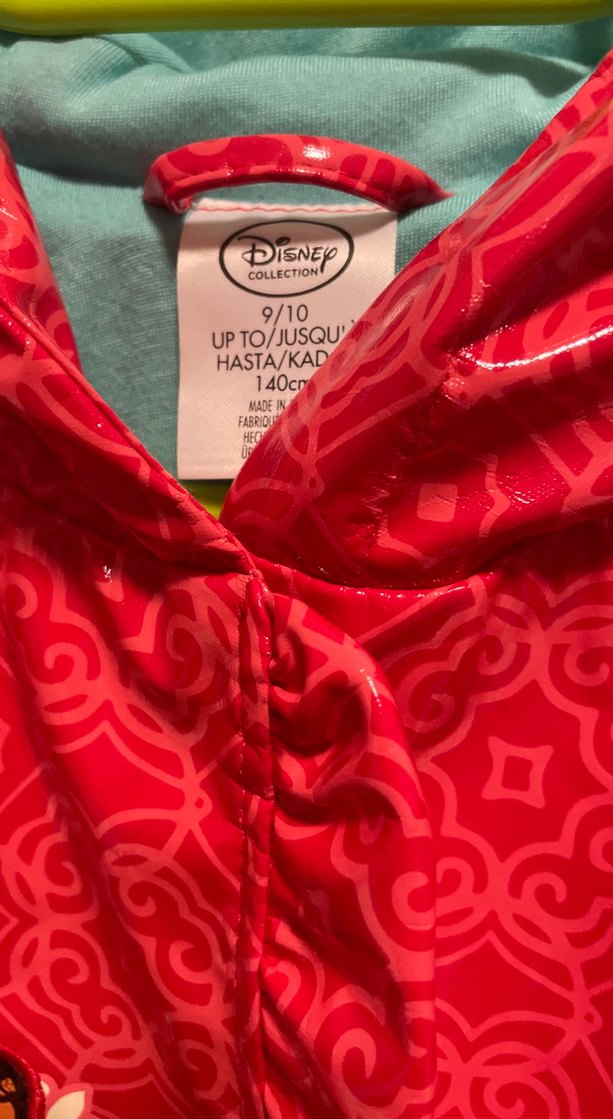 Disney yağmurluk ceket yepyeni 9-10 yaş - Görsel 2